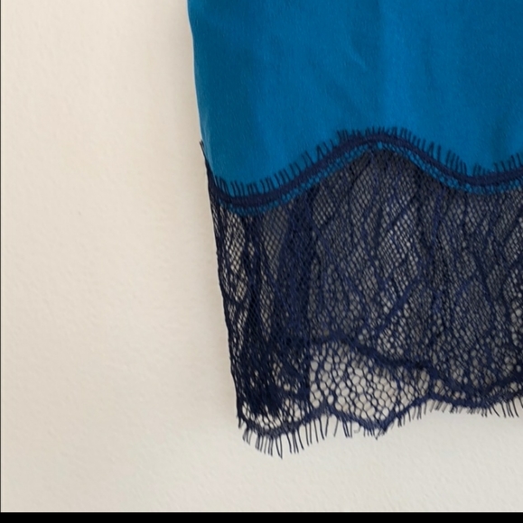 Beautiful Wilfred silk top - Picture 2 of 6